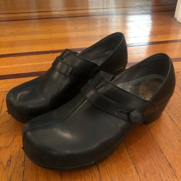 dansko clogs 40